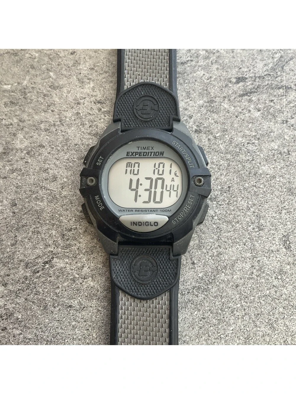 TIMEX Expedition Watch Indiglo Black 42mm Case Chrono Alarms Date TW4B07700 A15